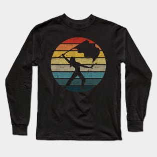 Colour Guard Silhouette On A Distressed Retro Sunset design Long Sleeve T-Shirt